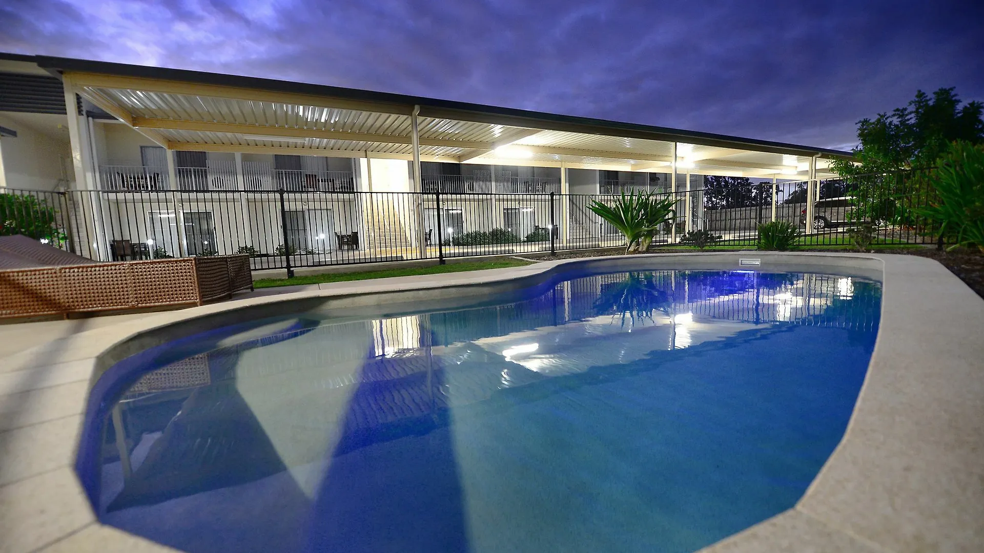 **** Apart Otel Oaks Middlemount Suites Avustralya