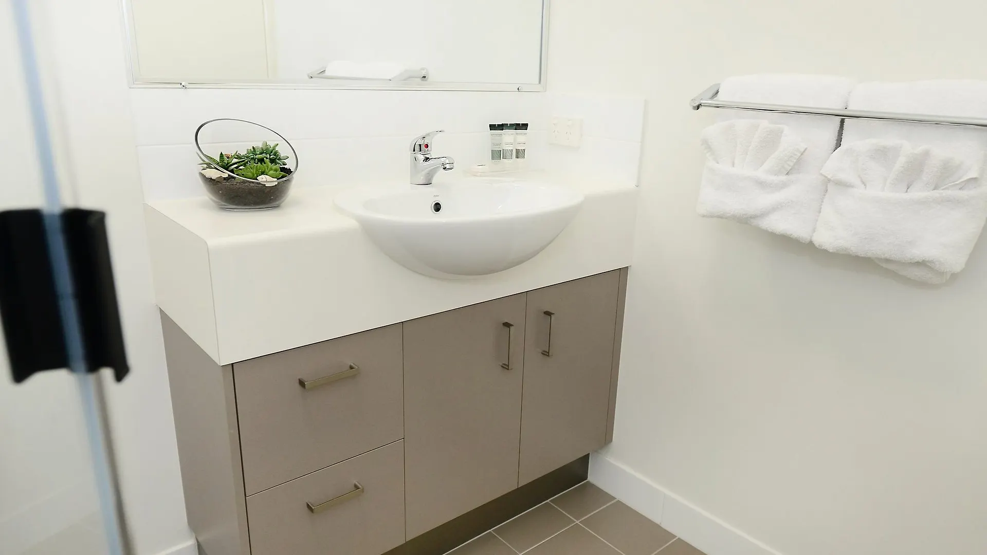 Oaks Middlemount Suites Apart Otel