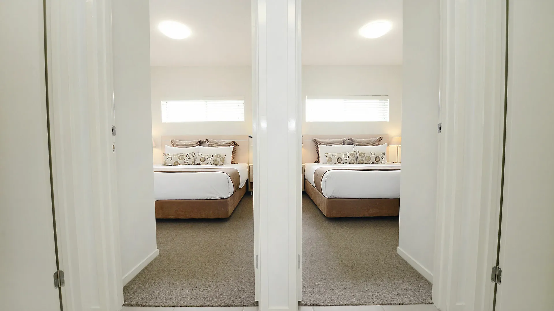 Oaks Middlemount Suites 4*,  Avustralya